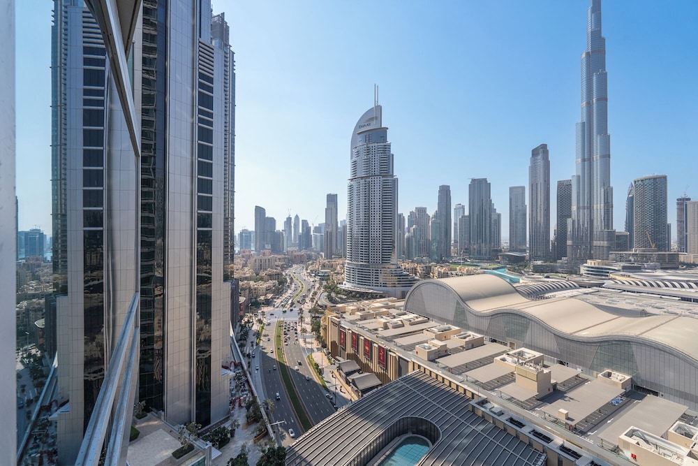 Luxury Living Spectacular Burj Views