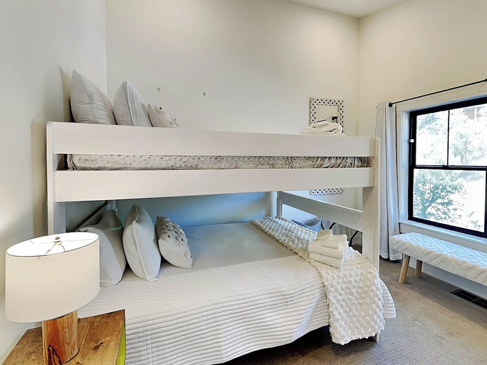 Casa Blanca by Ruidoso Vacation Rentals