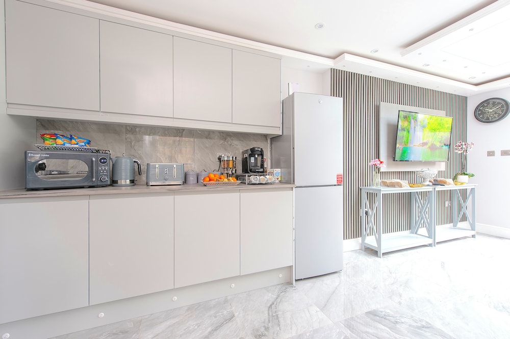 The Pond House - Ensuite Rooms