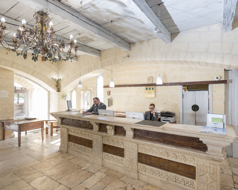 Hotel UNAHOTELS Regina Bari - Image 1