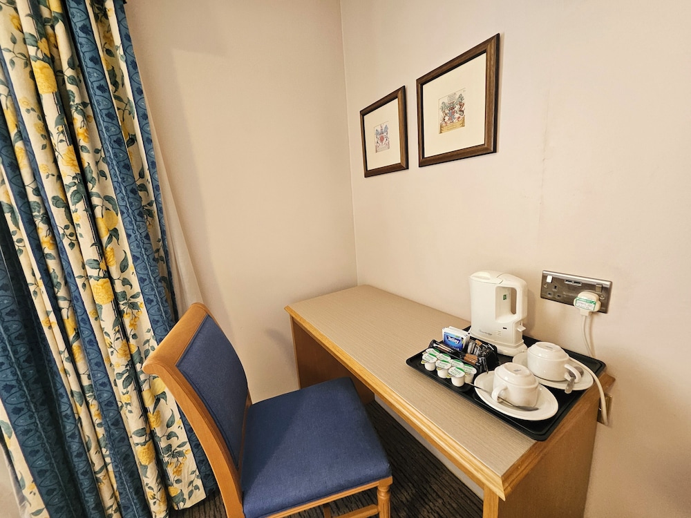 Leicester Vacations - OYO Blaby Westfield Hotel - Property Image 14