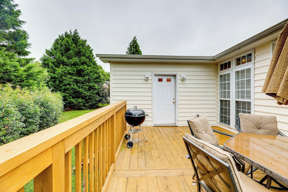 3 Mi to Bethany Beach: Family Home w/ Movie Room!