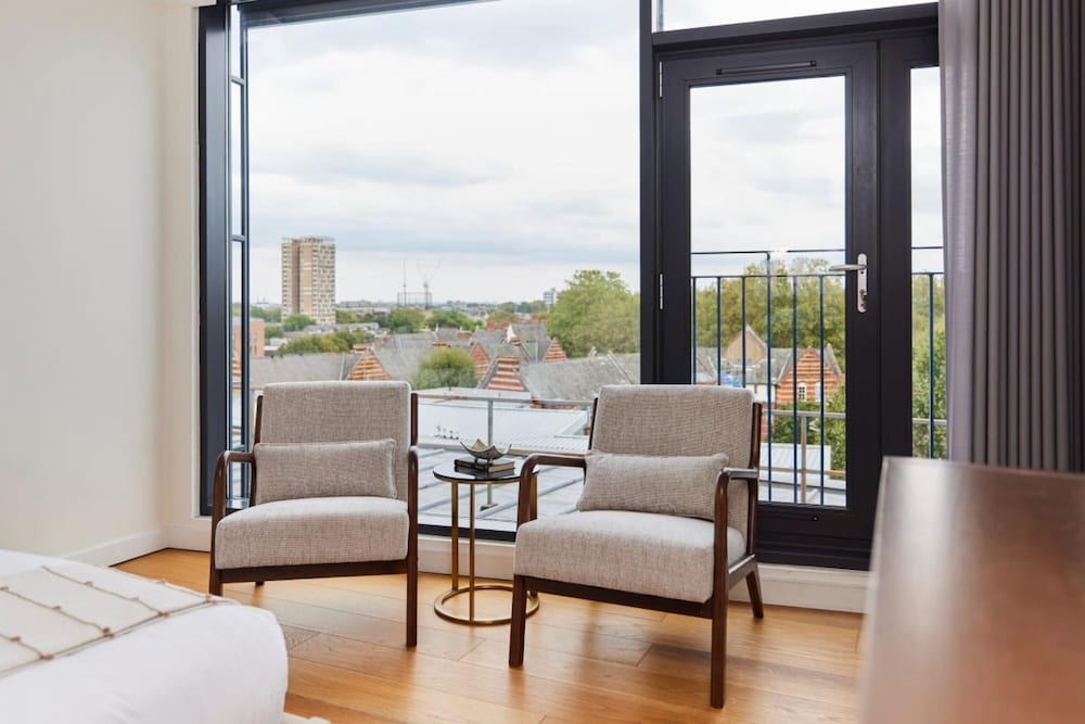 The Shoreditch Escape - Lovely 2bdr Flat With Balcony