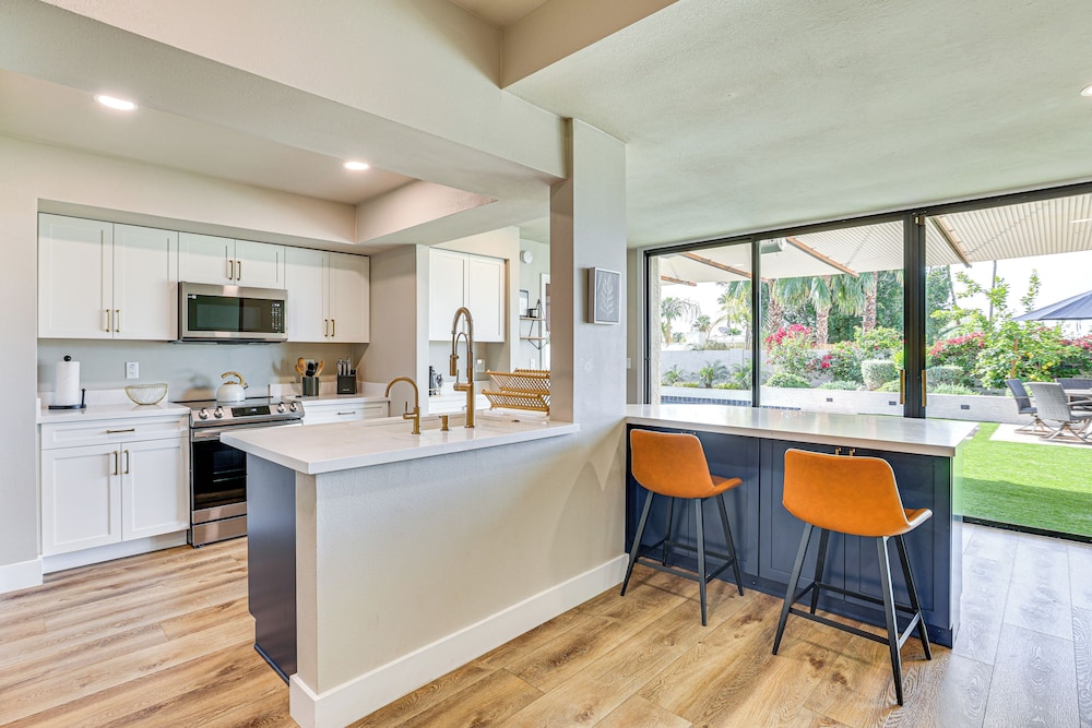 Outdoor Entertainment Space: Home in Scottsdale