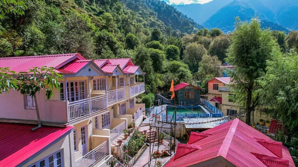 Pax Hotel Rock Villa