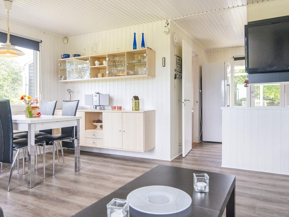 6 Person Holiday Home in Kolind-by Traum view 5