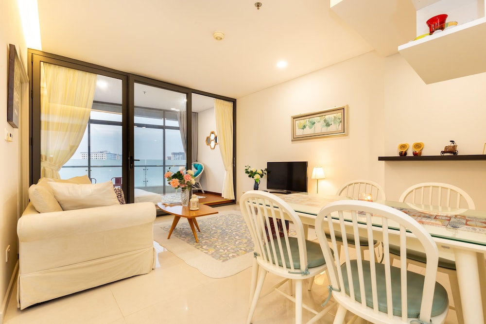 An Corner City Garden 2bedrooms High Class Condo