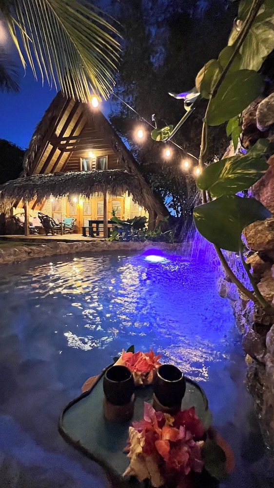 CHALET TROPICAL Hotel & Restaurant-Pizzeria