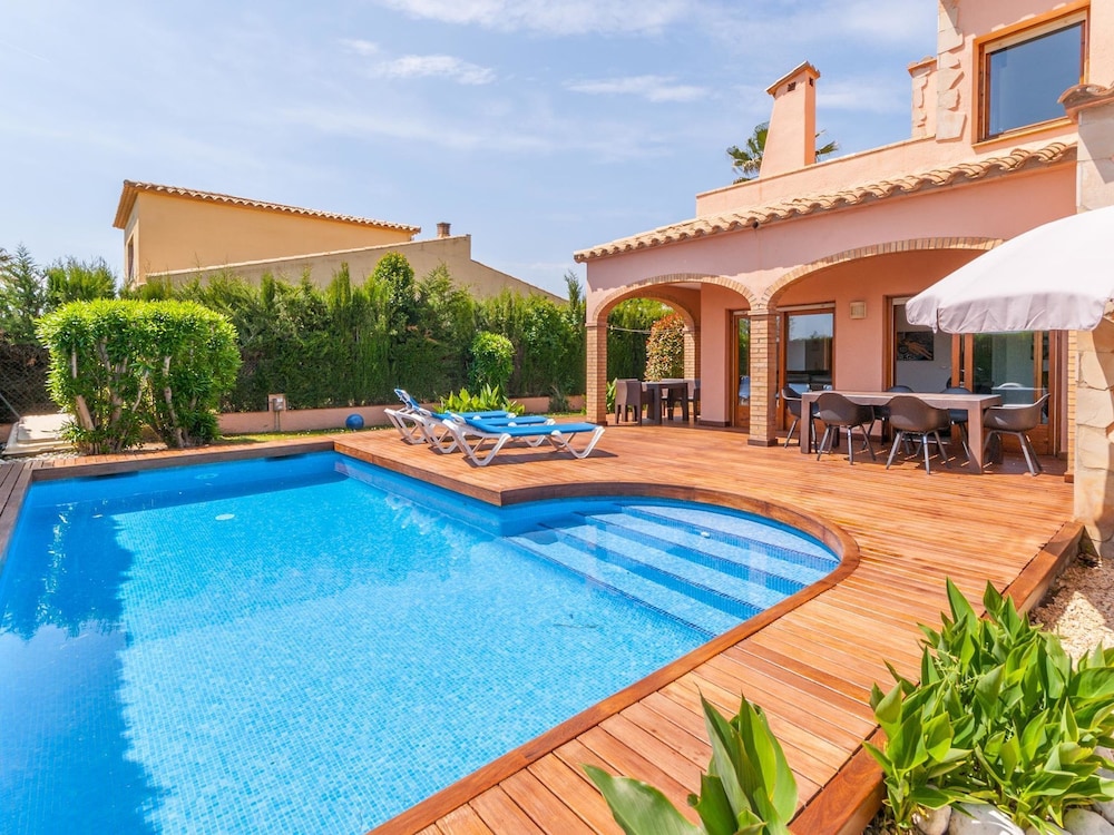 Luxurious Villa St Pere Pescador With Swimming Pool photo 5