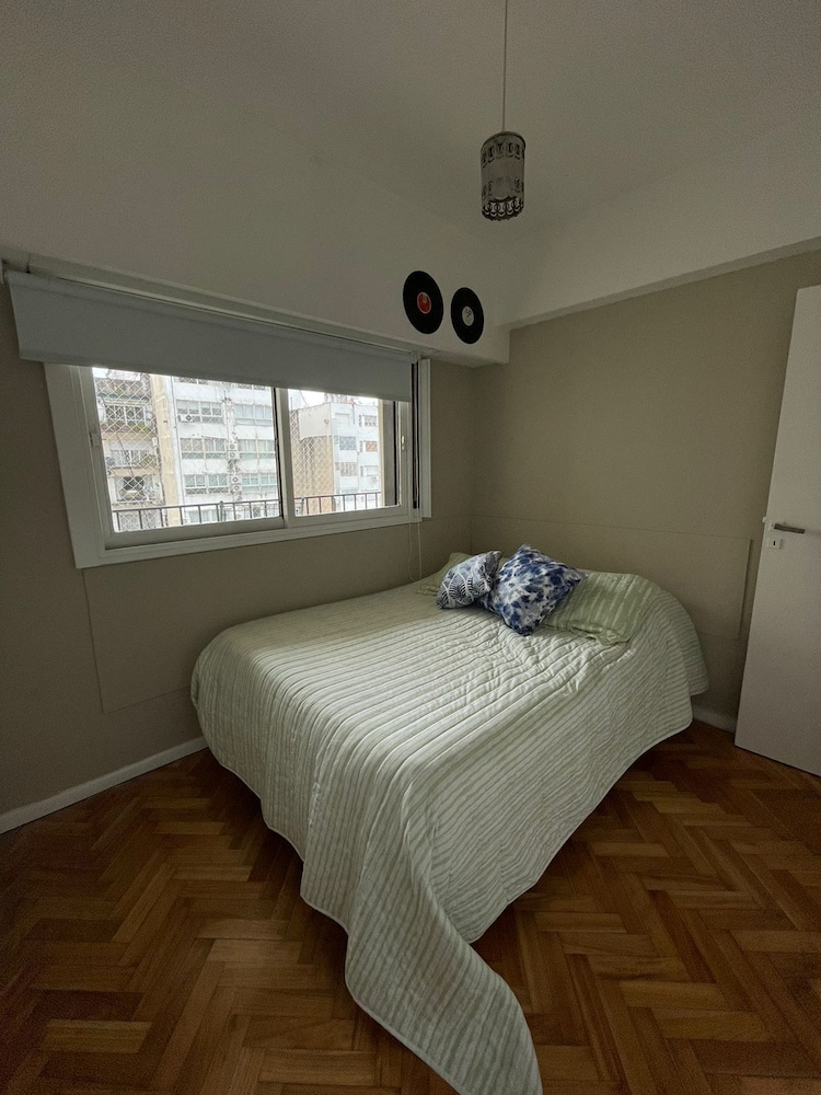 DEPARTAMENTO COMPLETO EN RECOLETA