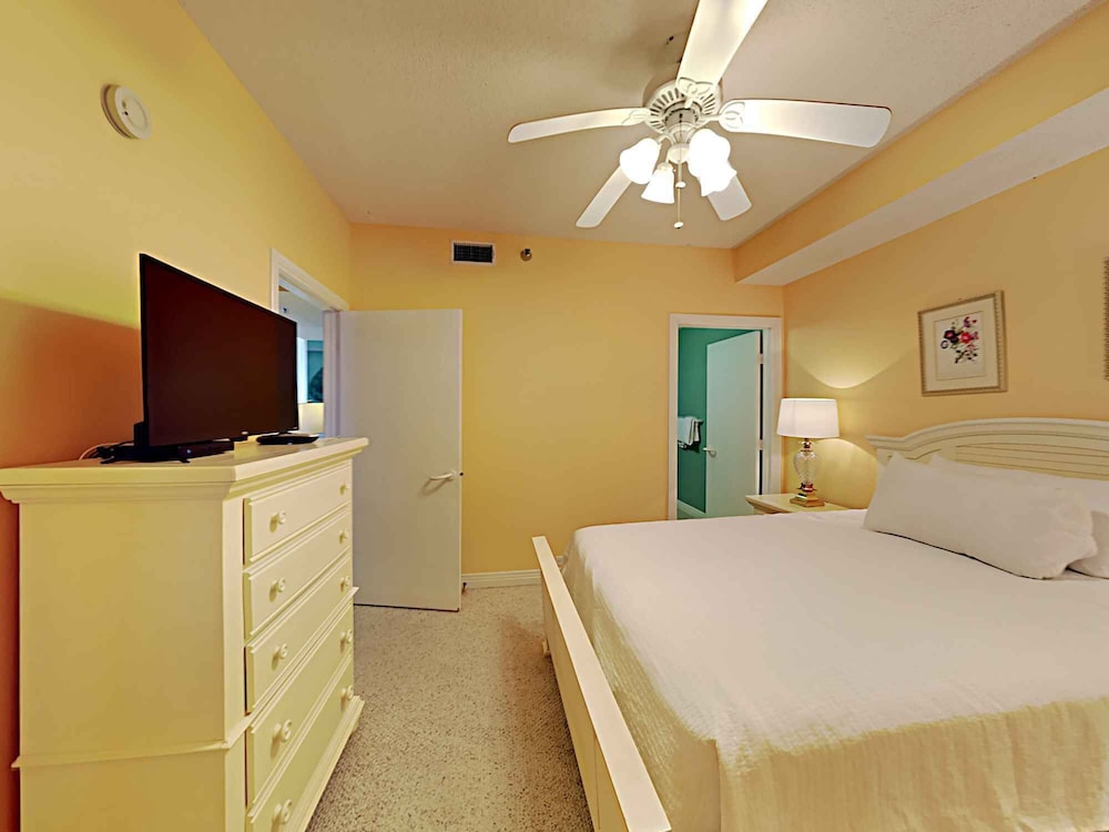 Beach Colony Resort East by Southern Vacation Rentals view 3
