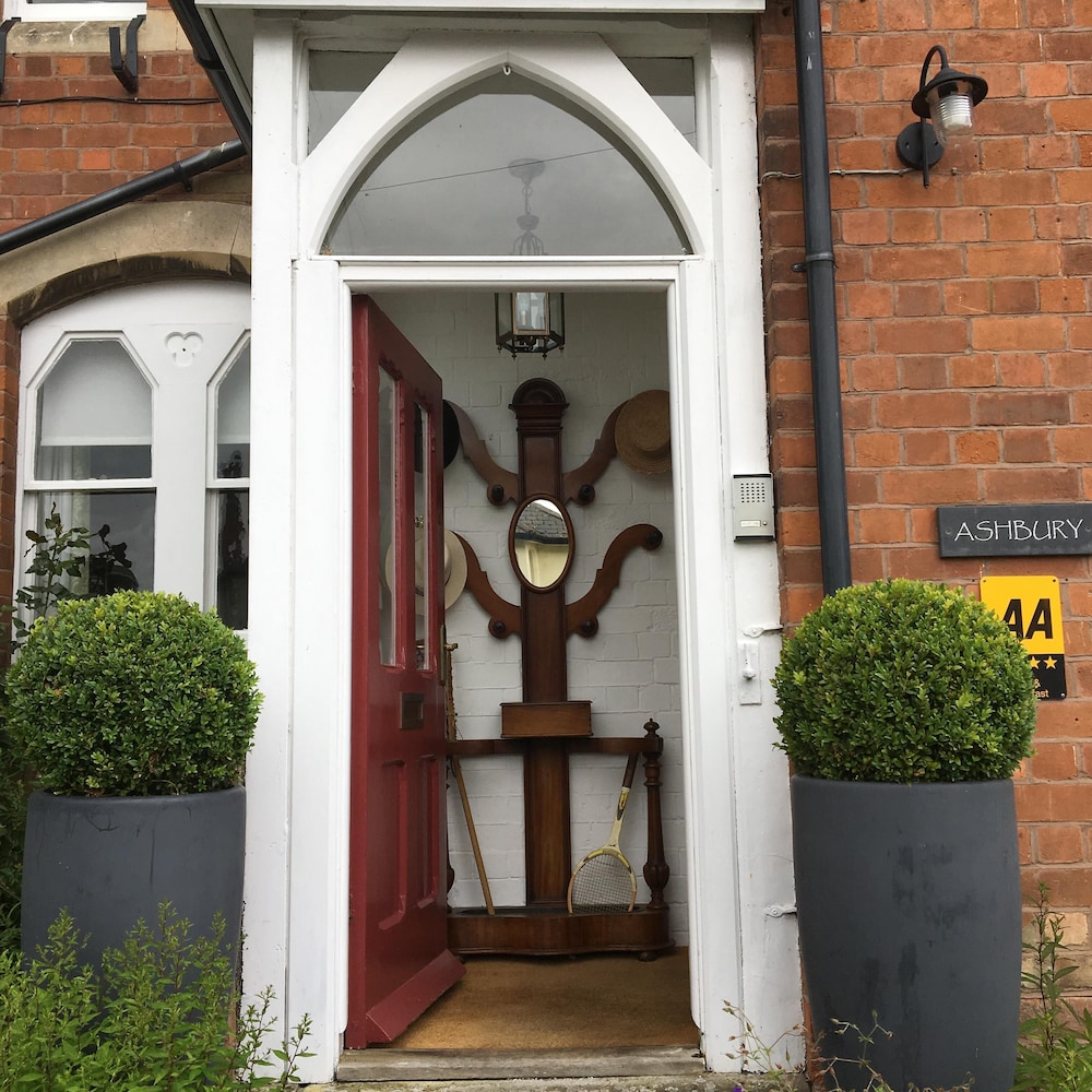 Ashbury Bed and Breakfast