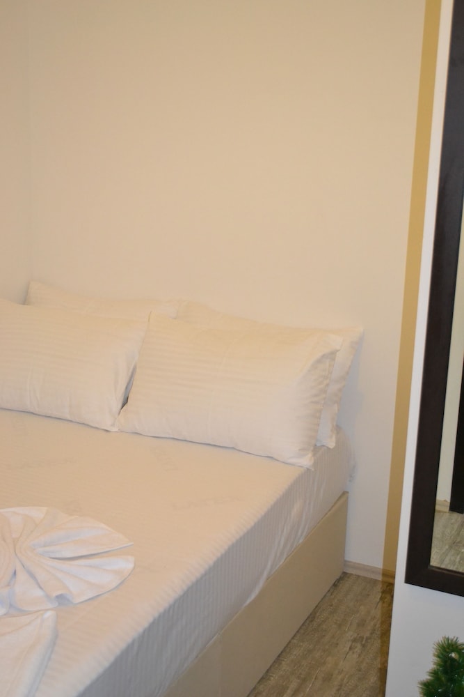 Guest House 36