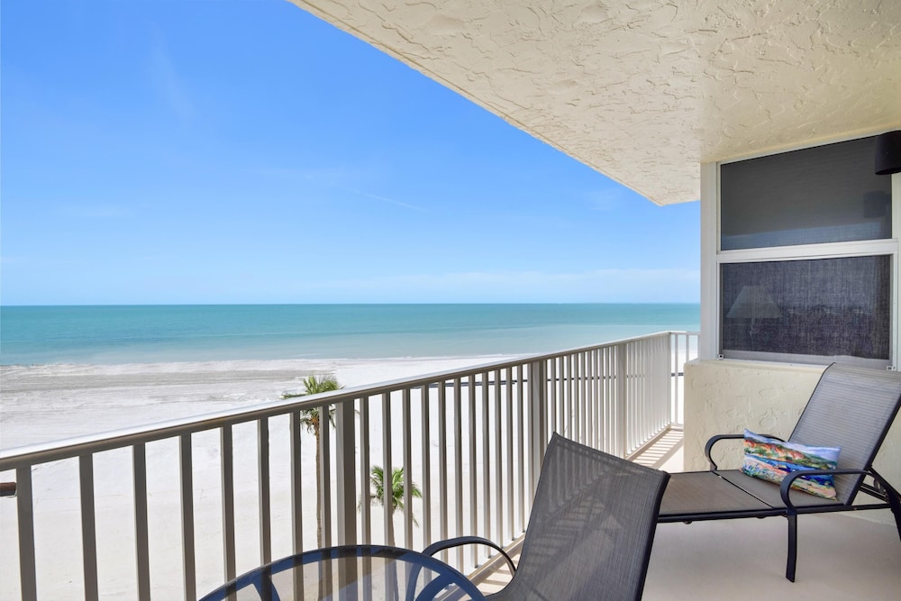 Estero Beach & Tennis 604 C