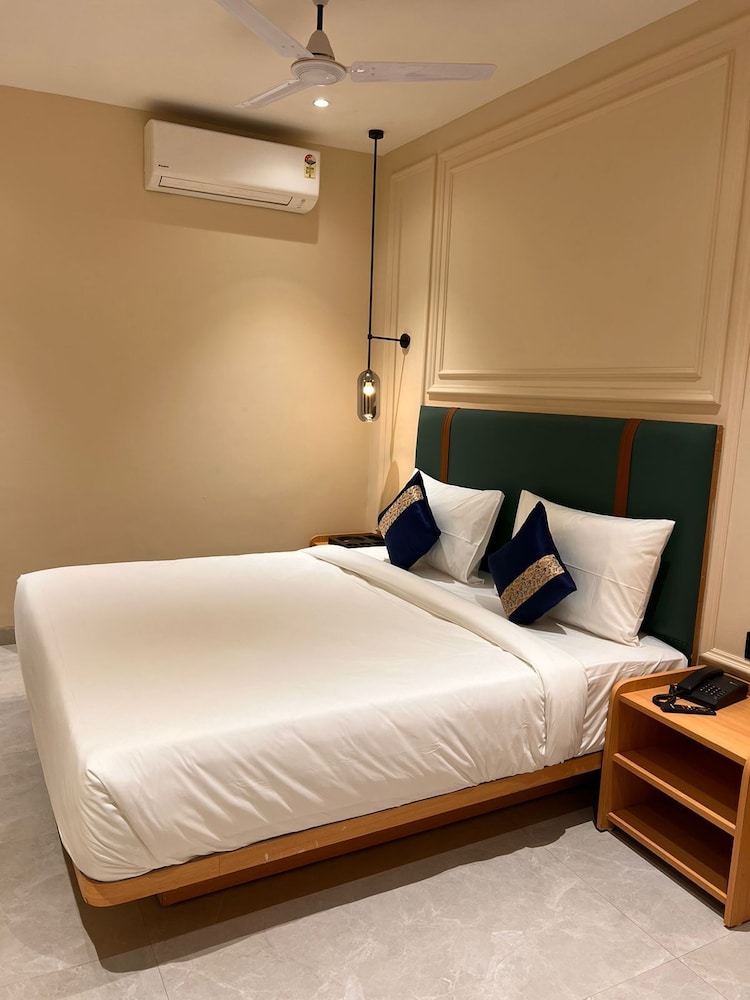Kubo by Convivial Hotels
