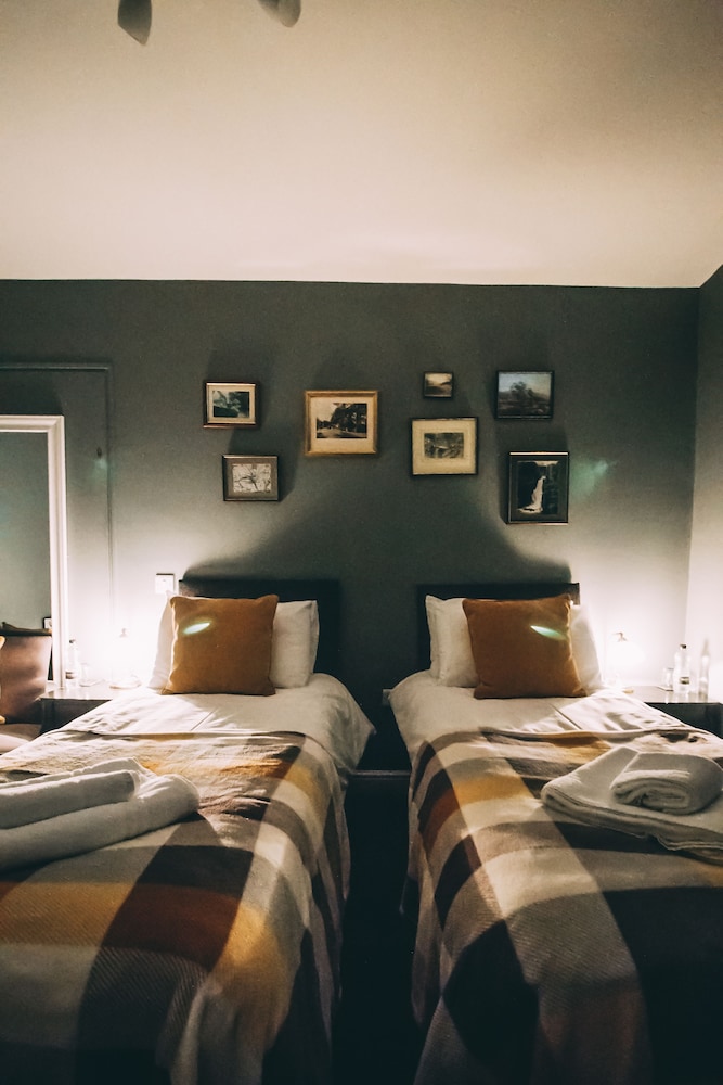 Weavers Guest House