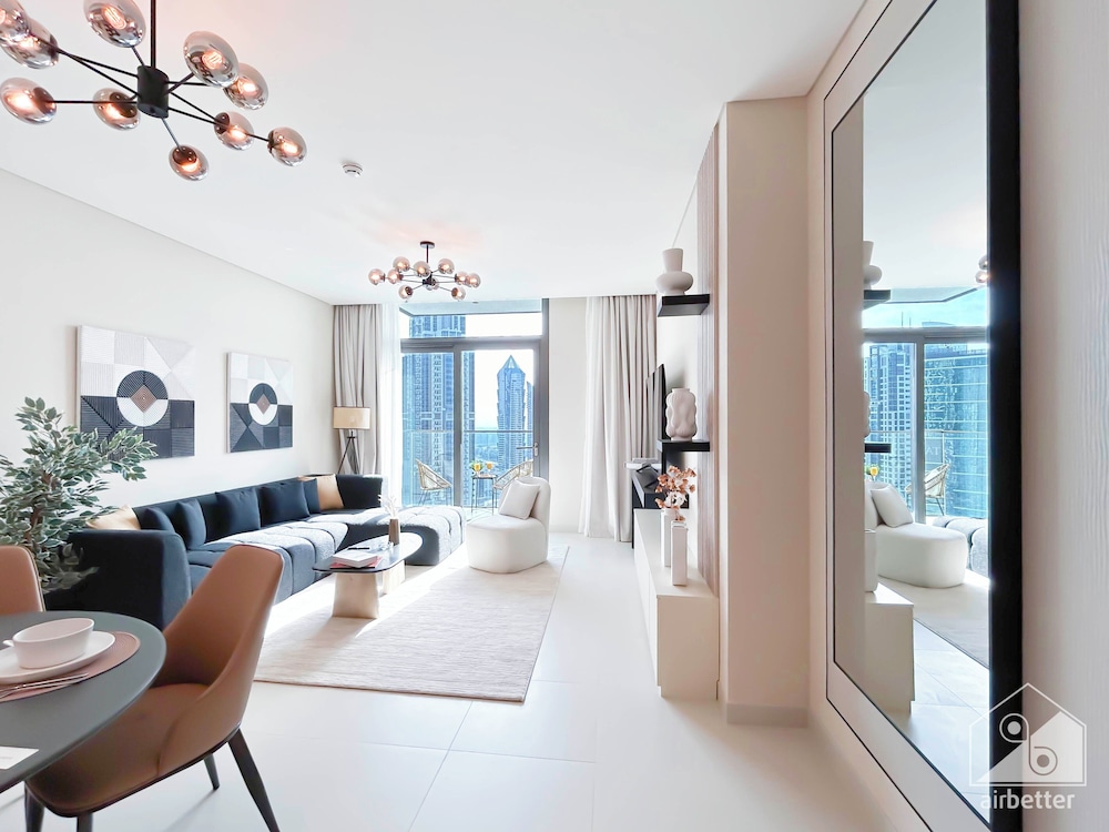 Elegance at Burj Crown Downtown Balcony & View