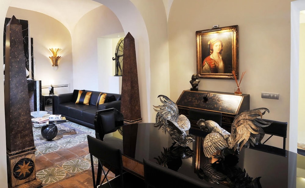 La Palazzina Santa Dorotea Splendid Rome Townhouse With Courtyard Garden