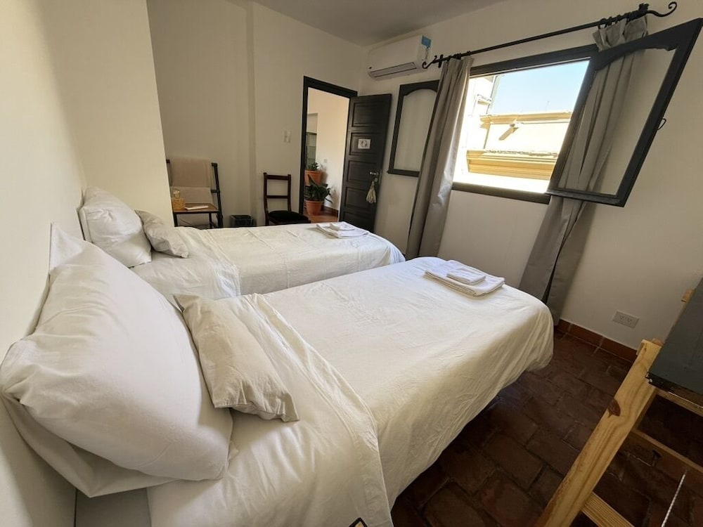 Clivias Hostel