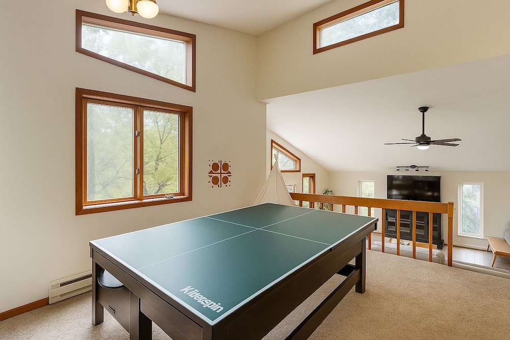 Poconos Hideaway - Woods & Wildlife