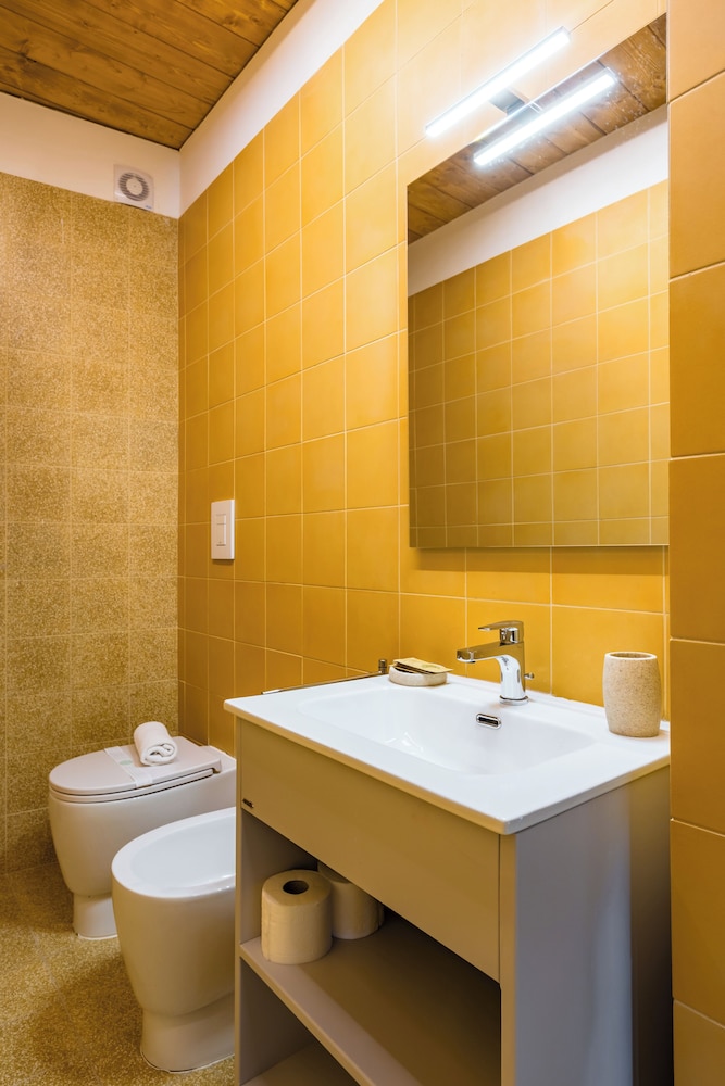 La Pinacoteca Aparthotel by NapoliApartments