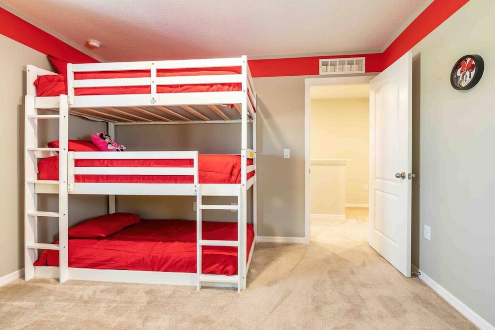 Designer Decorated-3 Bedroom Near Disney