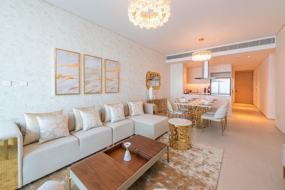 Gorgeous Apt wz Stunning Sea Views in Address JBR