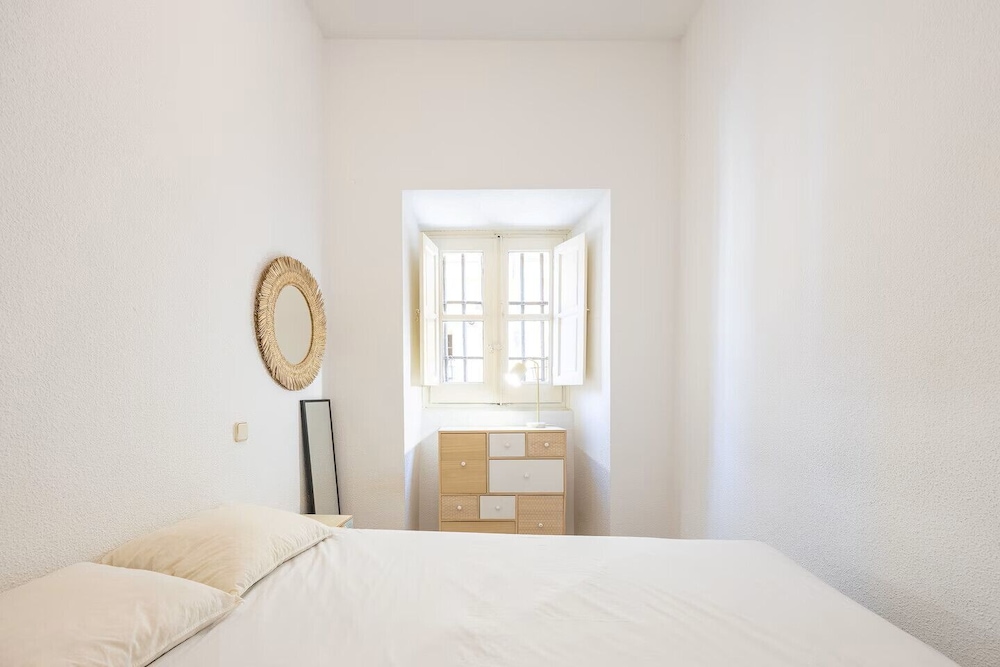 Toro 4 in Madrid With 1 Bedrooms and 1 Bathrooms