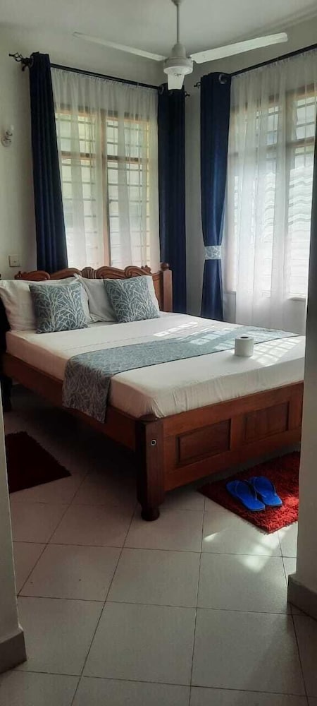 Lux Suites Shiv Apartments Nyali Cinemax
