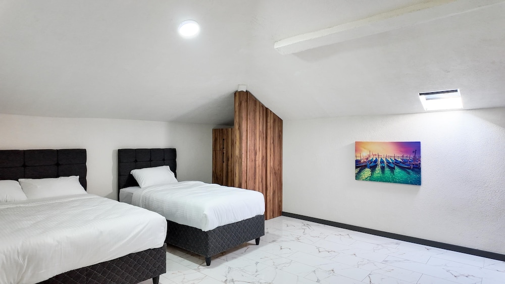 Faraza Rooms