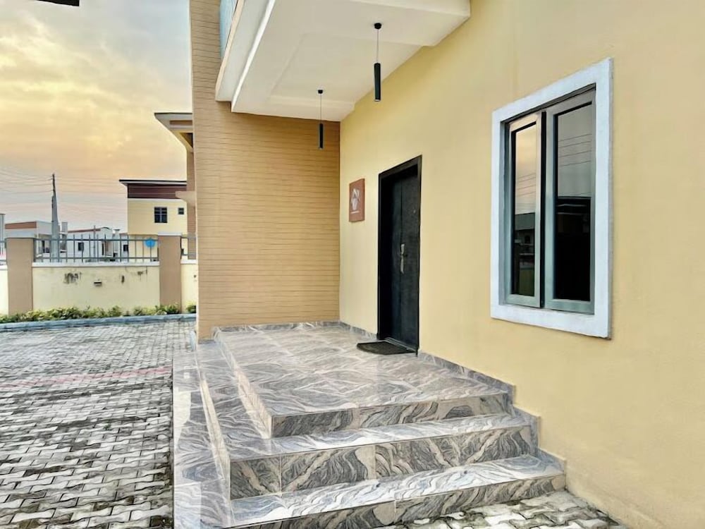 Wedgewood One Shortlet Apartment