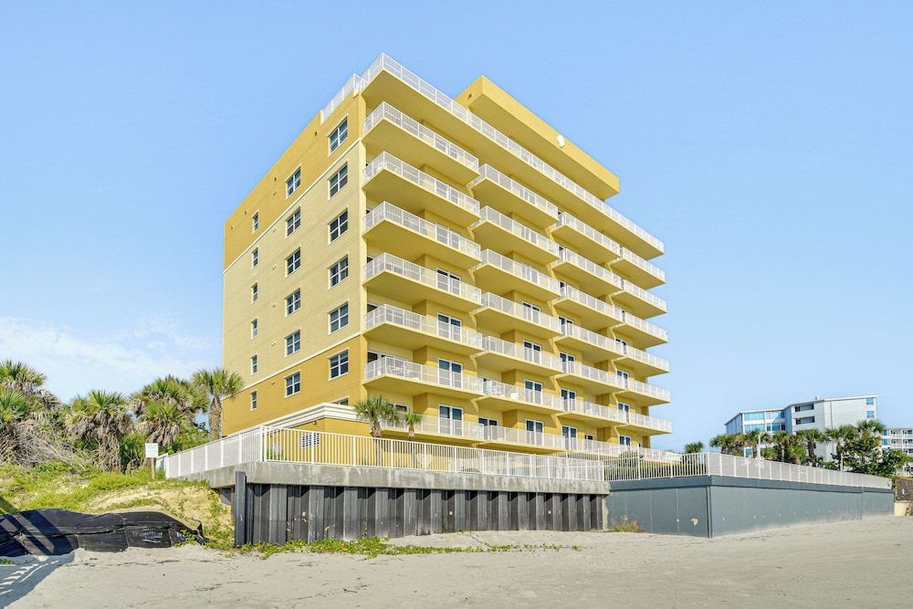 Direct Beach Access: NSB Condo w/ Community Perks