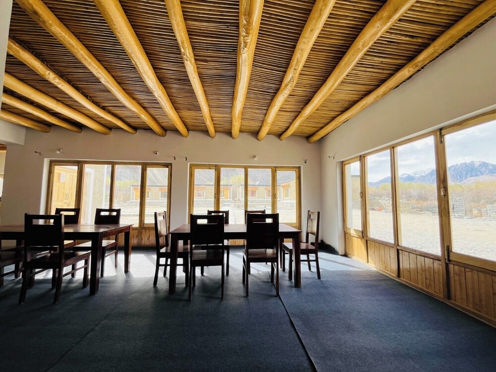 meeting & event spaces