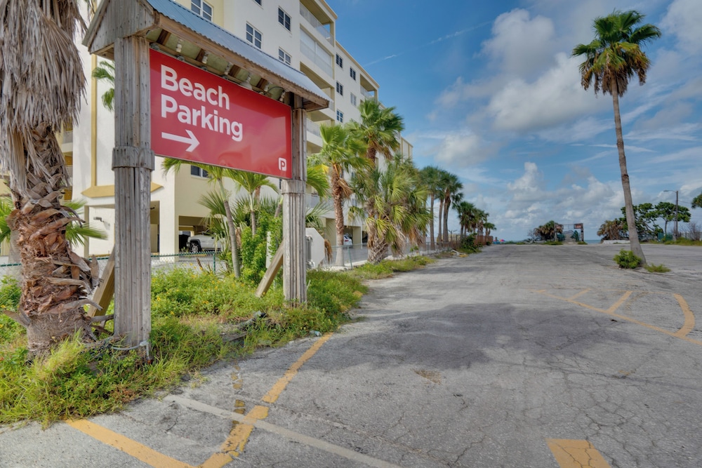 Steps to Gulf: Updated Duplex in Redington Shores!