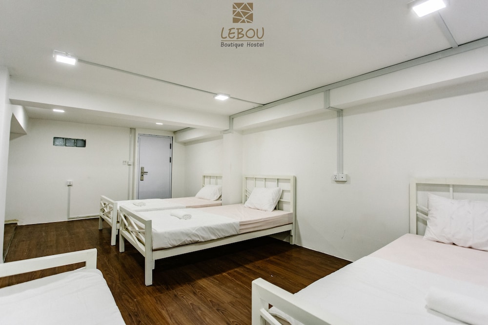 Lebou Boutique Hostel