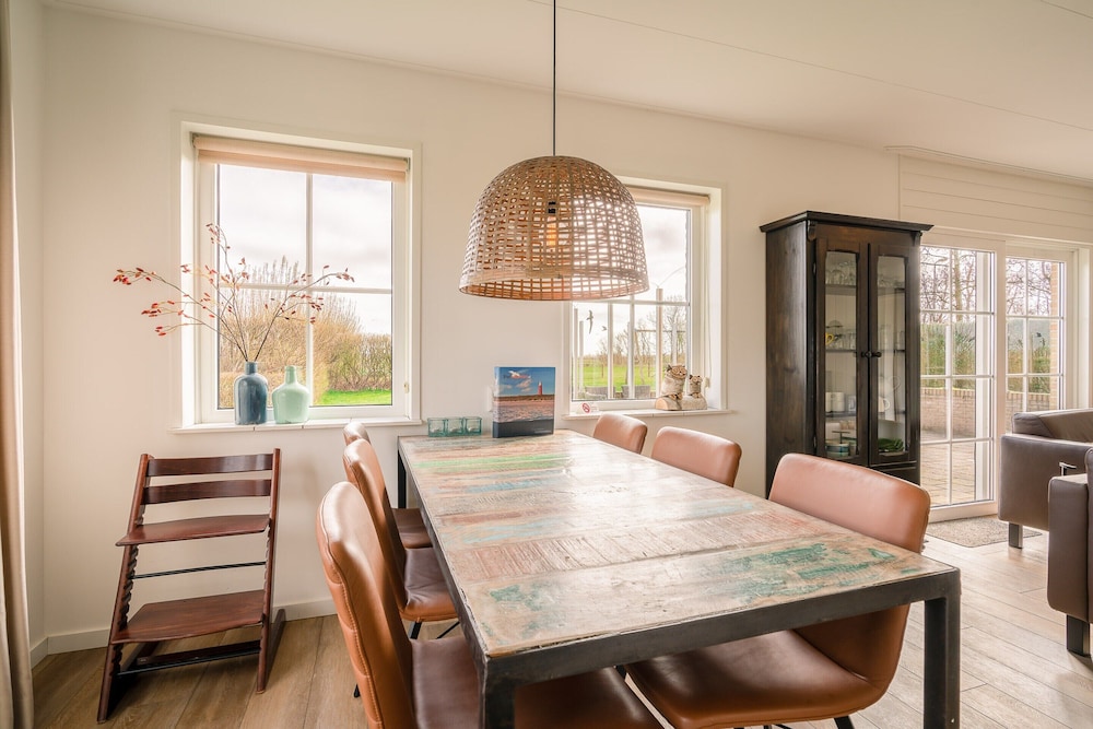 Tastefully Furnished Holiday Home
