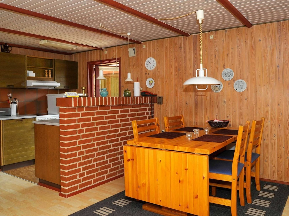 6 Person Holiday Home in Blavand-by Traum