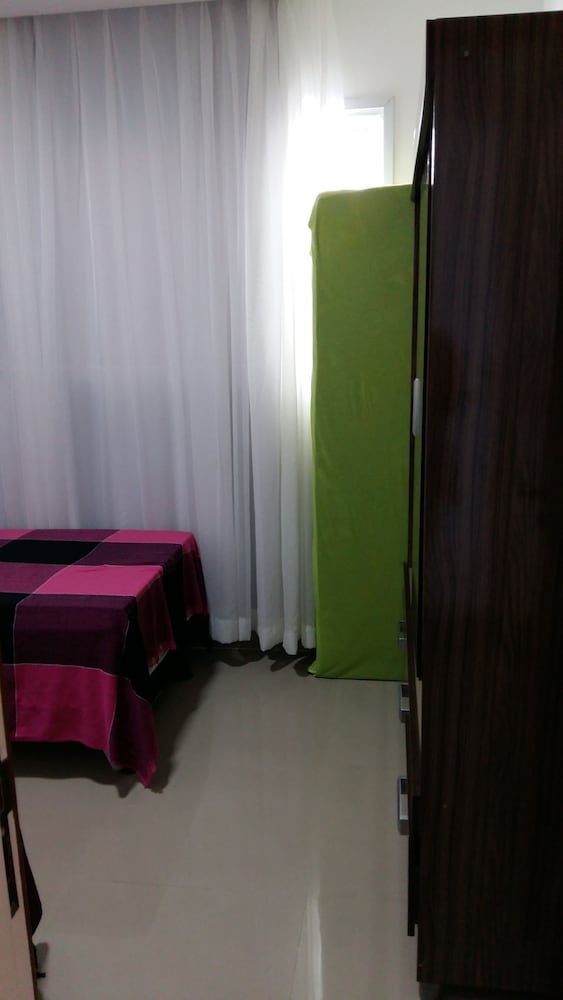 Apto alto padrão com piscina