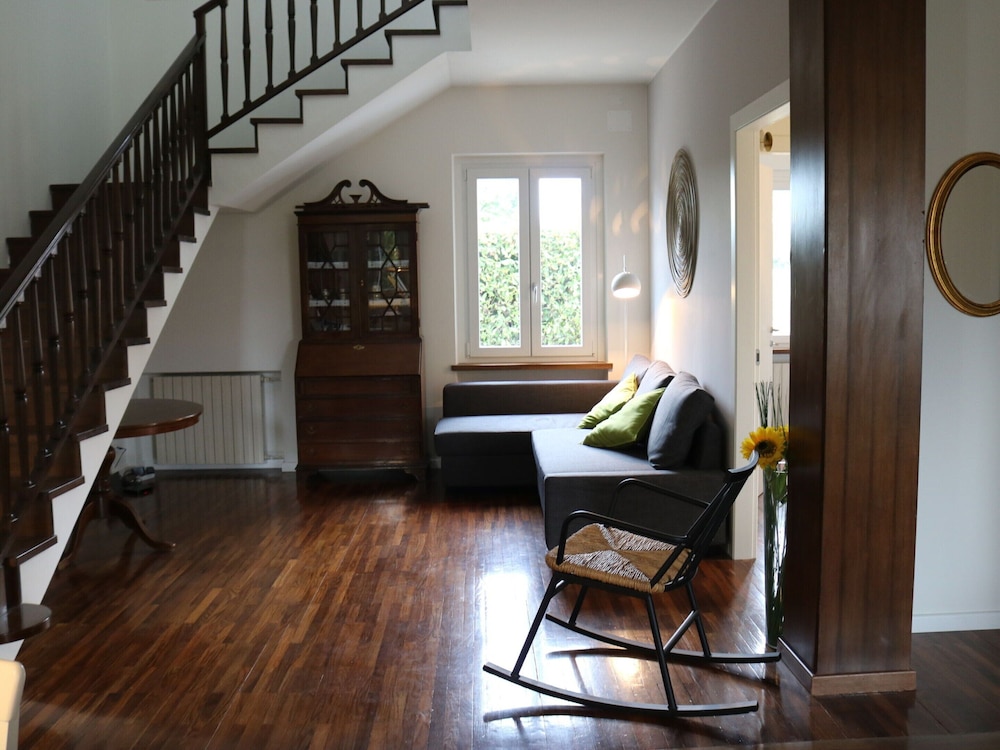 Snug Holiday Home near Lazise & Lake Garda with Olive Garden photo 2