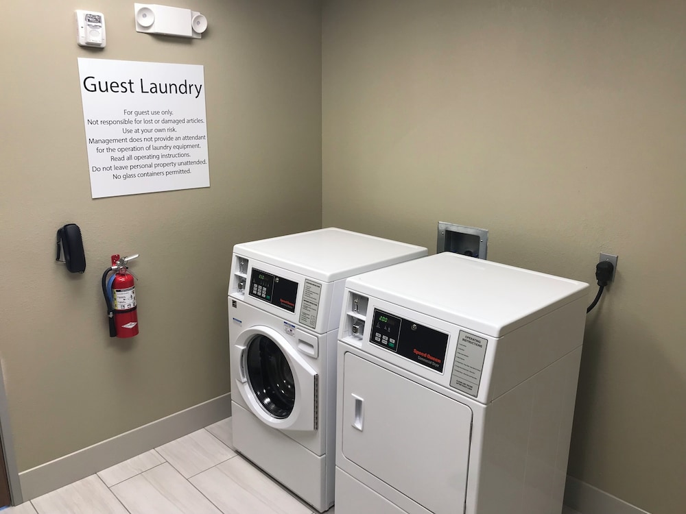 Holiday Inn Express & Suites Hannibal - Medical Center by IHG