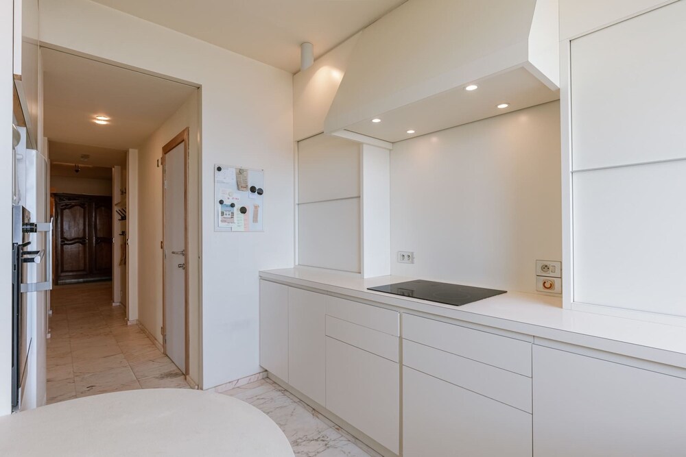Huswell - Stunning Views Prime Location