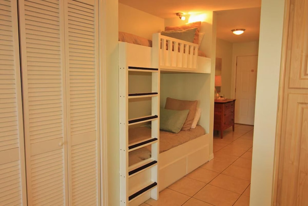 Seascape Lakefront Villas 124