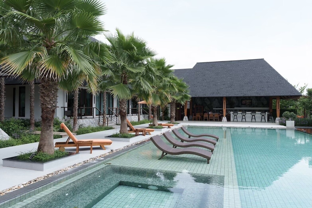 Woodlands Phayayen Resort