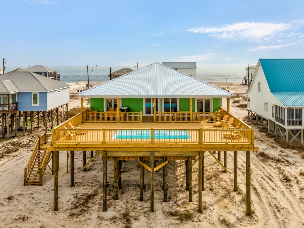 Beautiful C's - 2924 Bienville Blvd 5 Bedroom Home