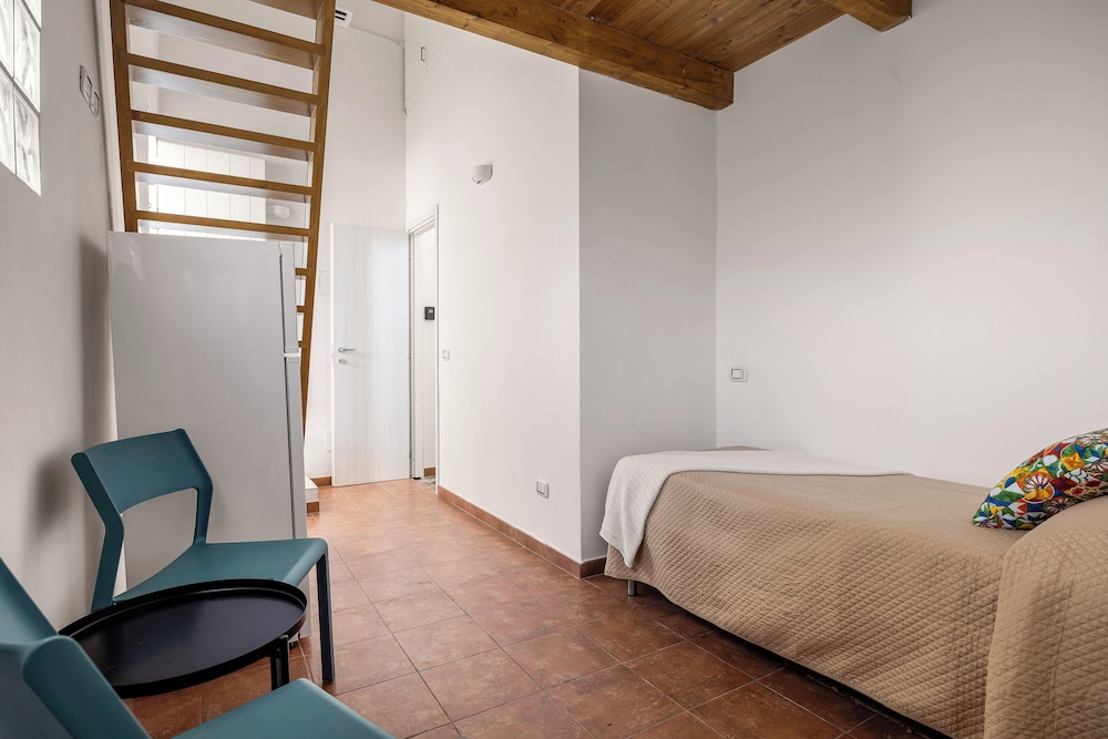 Madre Terra Airport Rooms and Suites photo 3