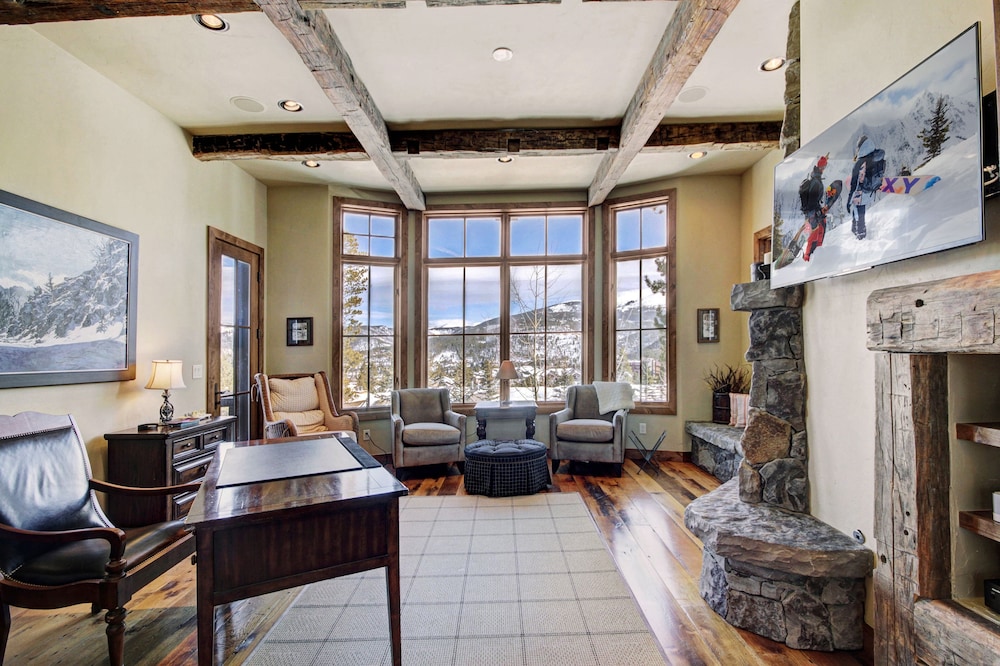 Ski Bridge Lodge - Ski In / Ski Out