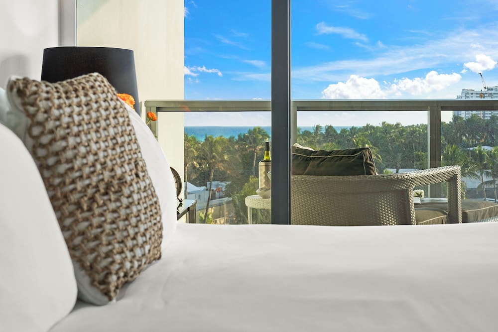 Luxury Vacation Rentals in South Beach by LRMB
