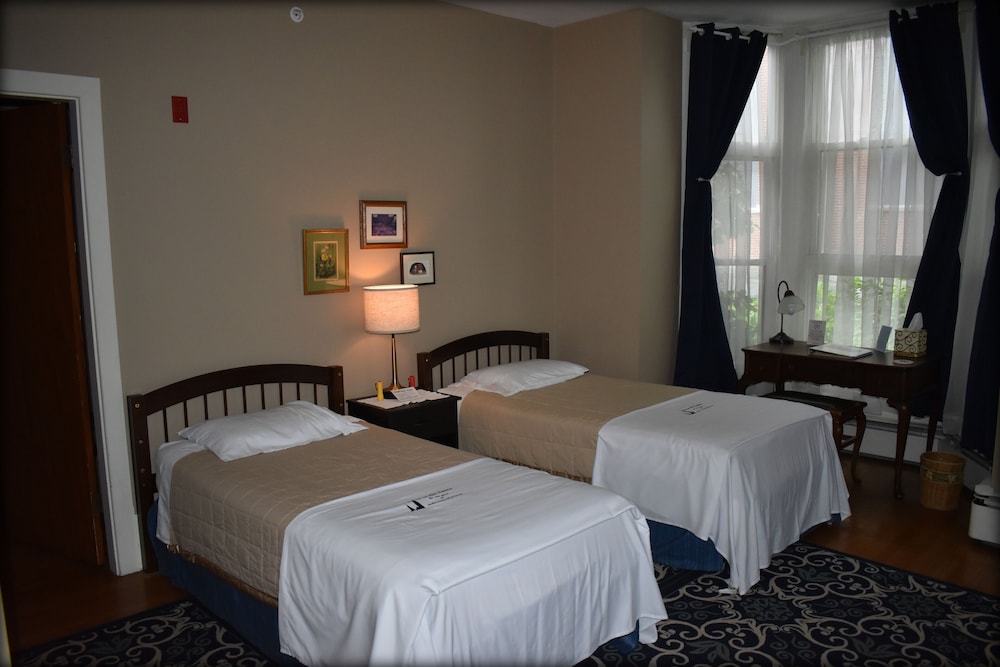 Inn at the Agora