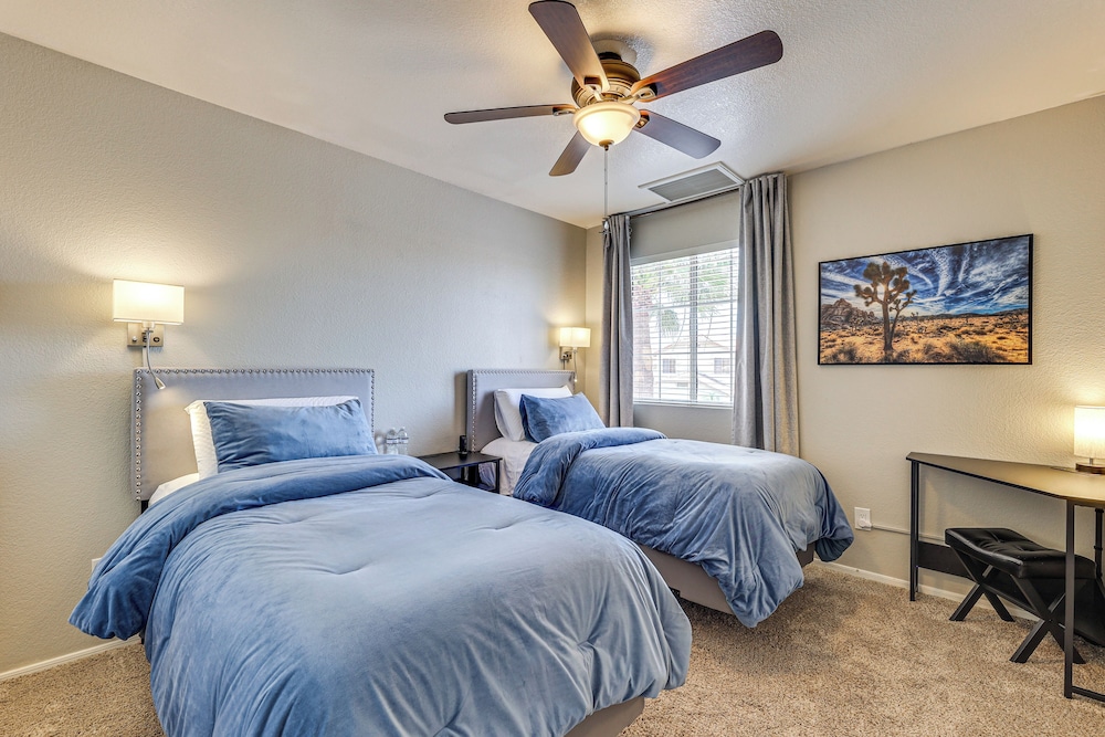 Swim w/ a View: Scenic Desert Retreat in Glendale
