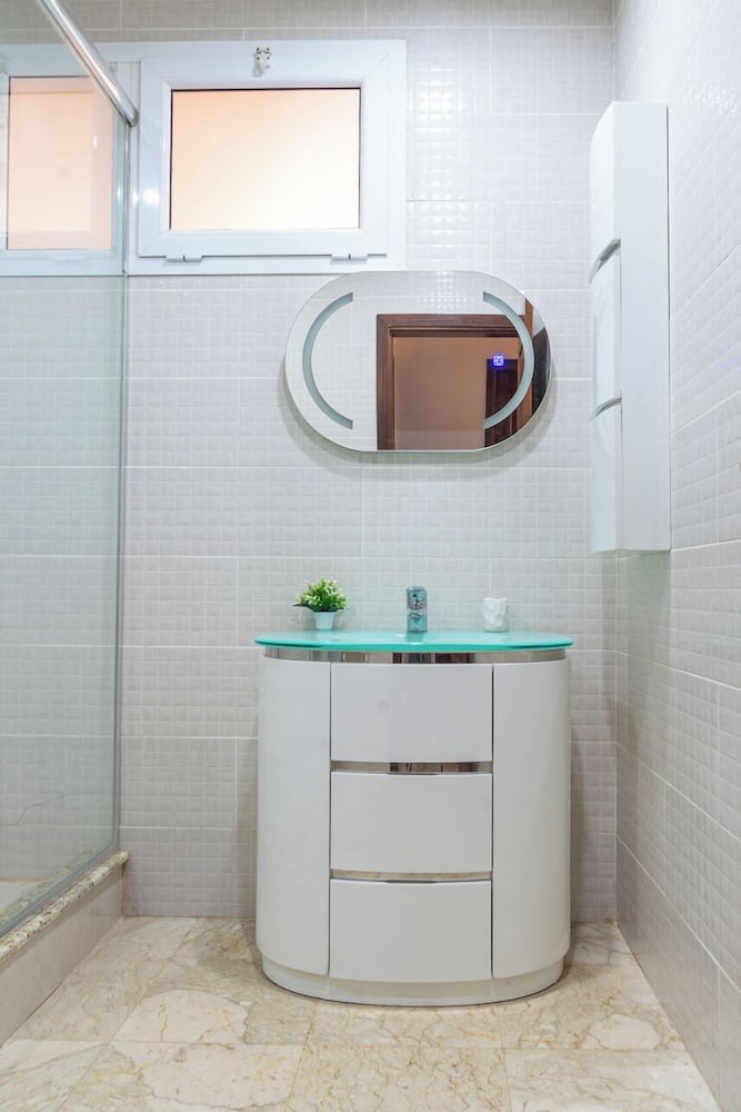 Luxueux Appartement à Bir Mourad Raïs